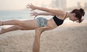 AcroYoga-1000x598