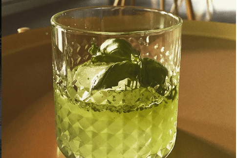 Cocktail of the Week: Einen „Gin Basil Smash“&nbsp;bitte.
