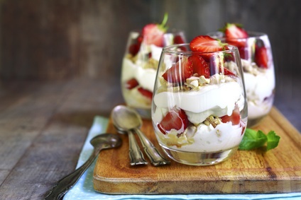 Delisious traditional english dessert eton mess.