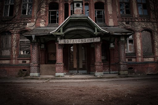 beelitz-1030609__340