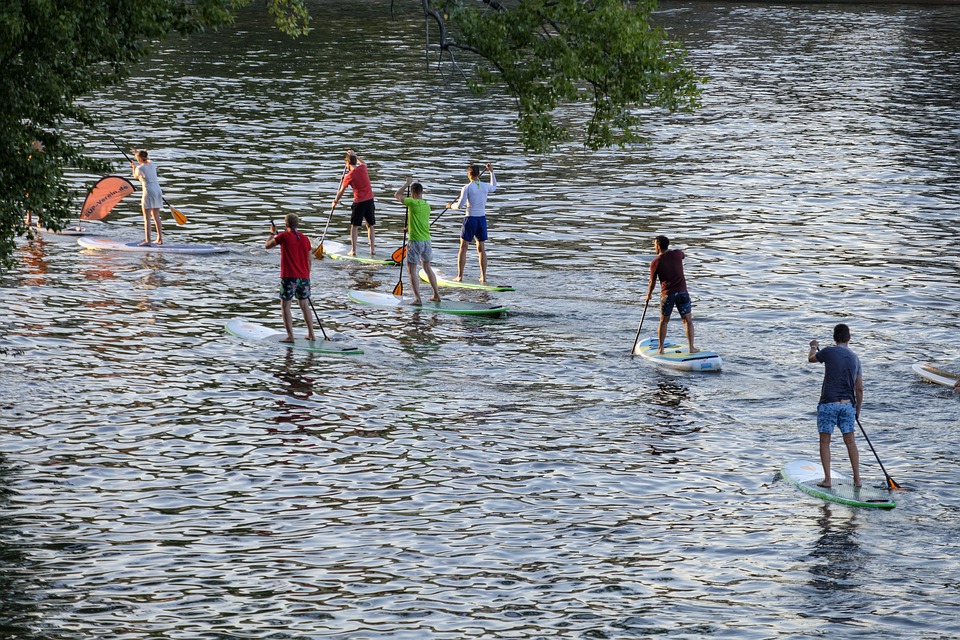 Das ist der Trendsport des Sommers → SUP –&nbsp;Yoga