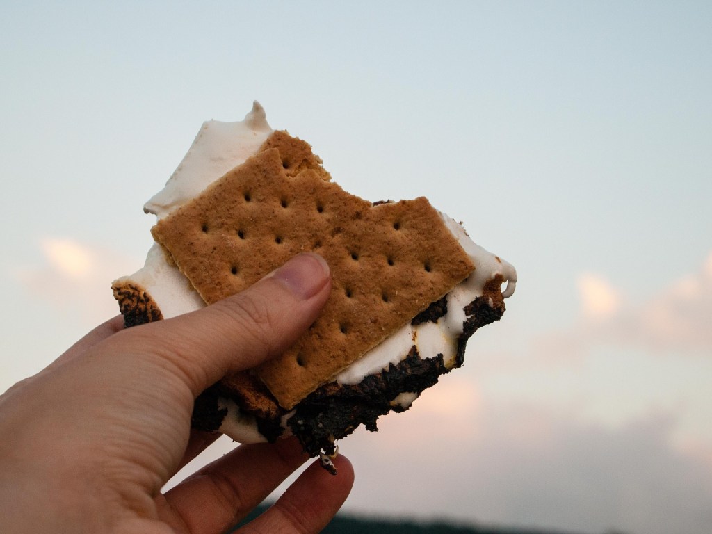 Der Lagerfeuer & Grill-Klassiker: S’Mores – zum&nbsp;Dahinschmelzen