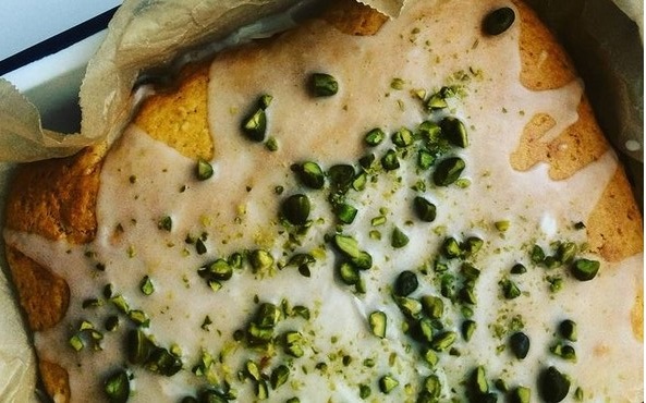 Vorsicht, saftig & lecker: Avocado-Pistazien Kuchen&nbsp;#einfachmalso