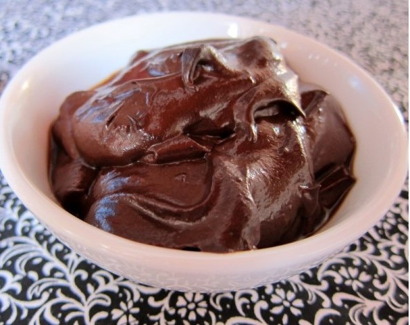 Wir lieben Avocados: Avocado-Bananen-Schokocreme in 3 Minuten | by Daniele&nbsp;Biffi