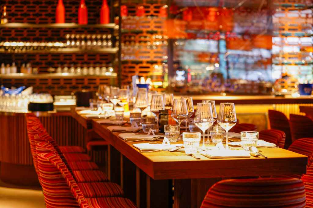 Berlin-Daily-News: Das BEAST ist los: Steakclub Beast Berlin eröffnet am&nbsp;Alexanderplatz