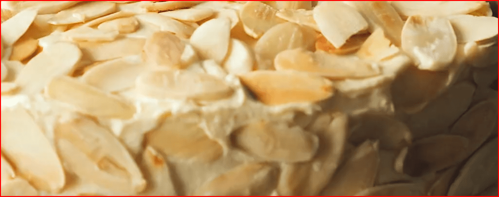 Schwedische Mandeltorte (Mandeltårta) mit Vanillecreme – wer kennt sie nicht?&nbsp;#mittsommar