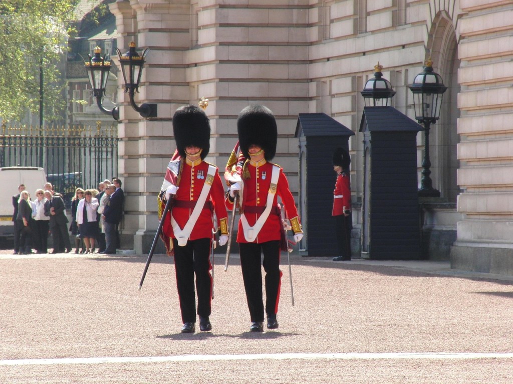 Buckingham Palace: Geschichte und Wachablösung der&nbsp;Gardesoldaten