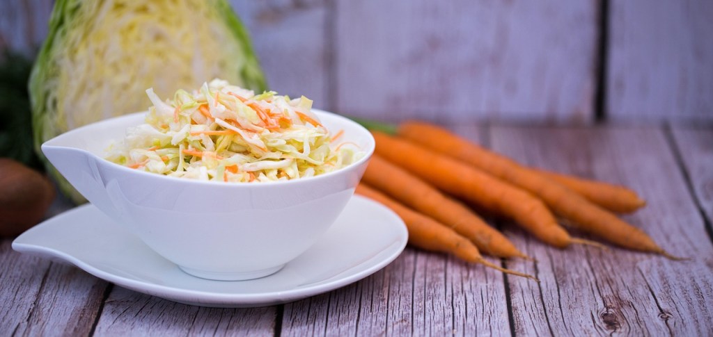 Karotten-Coleslaw – Ein erfrischendes Sommer-Rezept & die perfekte Grillbeilage&nbsp;♥